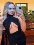 Mira ve Alisa fotoğrafı önizleme